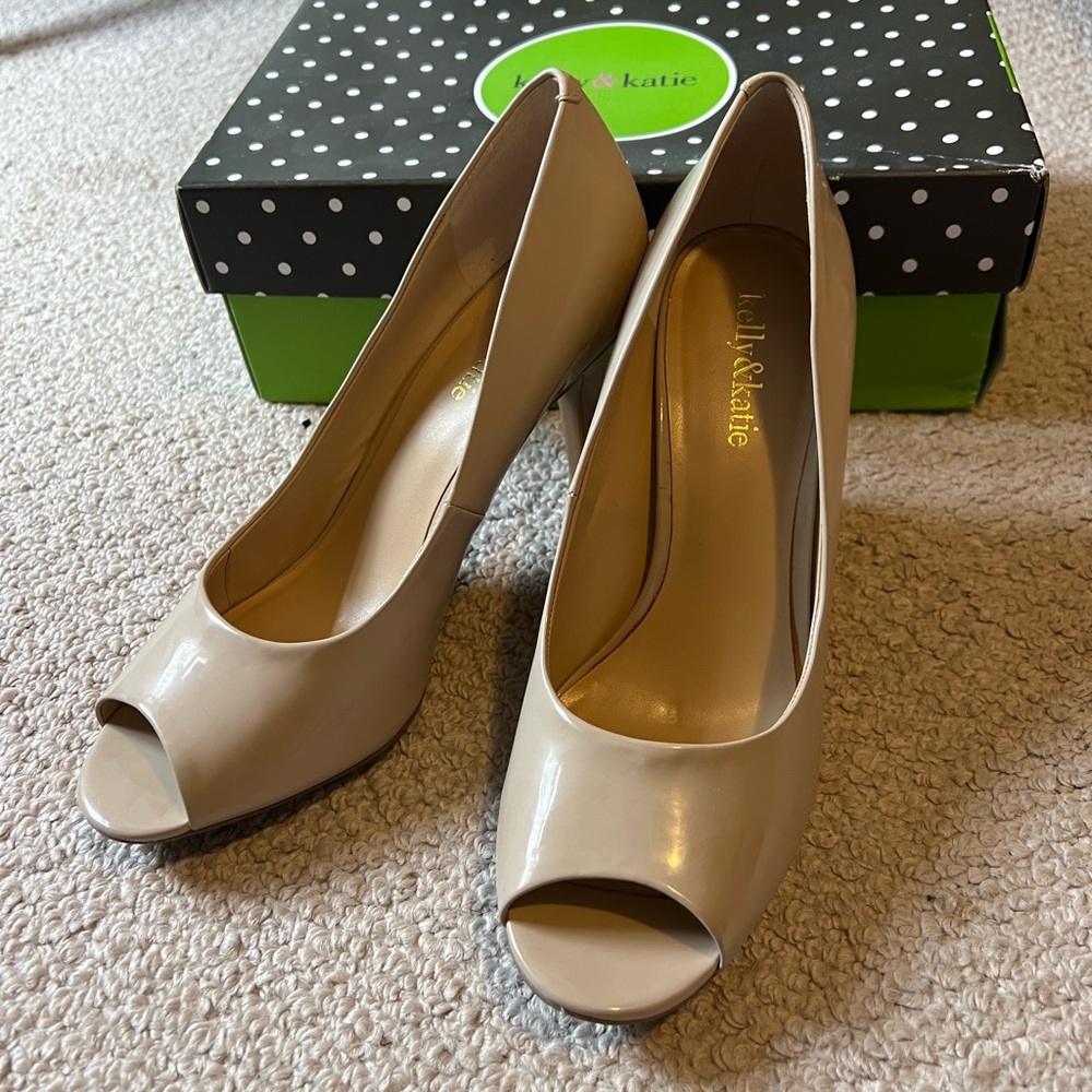 NEW with Box. Kelly & Katie Taupe Peep Toe Heels